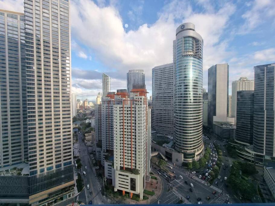 מנילה Great View 1 Bedroom Condo In Makati Near Trident Tower מראה חיצוני תמונה